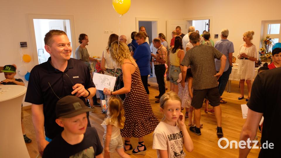 Besucheransturm herrschte beim Tag der offenen Tür in den generalsanierten Gebäuden am Eschenbacher Karlsplatz. Bild: do