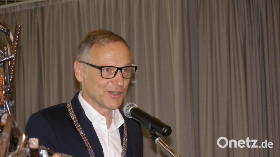 "Es ist notwendig, dass die Menschen miteinander sprechen." (Bürgermeister Bernd Sommer) Bild: pz