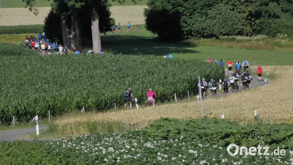 Die Strecke schlängelte sich nach dem Start in Weidung hinauf nach Gaisthal. . Bild: Hirsch