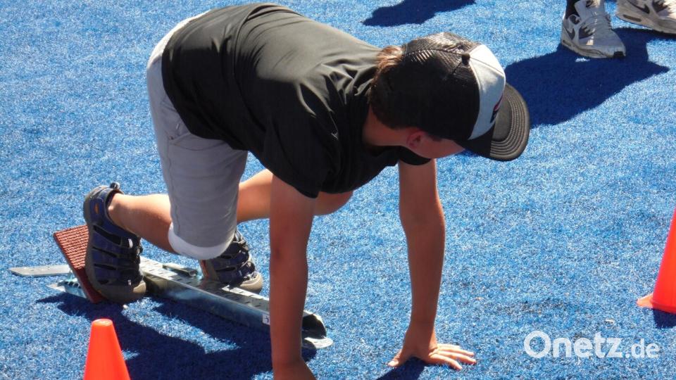 Auf die Plätze los, so hieß es bei der Kinderolympiade. Bild: Peter Gattaut