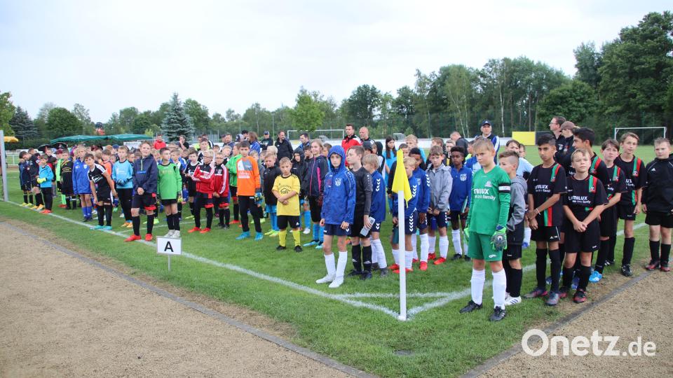 51 Mannschaften aus der Oberpfalz und aus Oberfranken beteiligten sich am vergangenen Wochenende an den Jugendturnieren im Sportpark des FC Tirschenreuth. Bild: Walter Siegert/exb