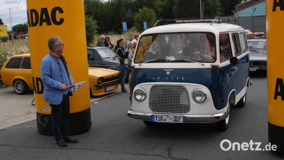 Der Kleinbus vom Typ Ford Transit wurde beim Ausflug ins Grüne von der Triebendorferin Kathrin Brabec gesteuert. Bild: wro