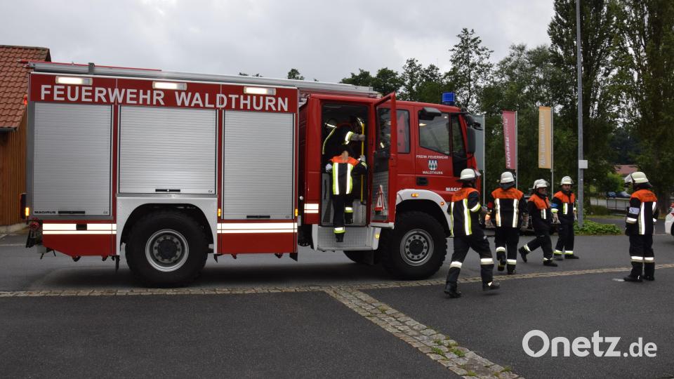 Auch das richtige &quot;Absitzen&quot; will gelernt sein, damit man sich im Einsatz nicht selbst in Gefahr bringt. Bild: fla