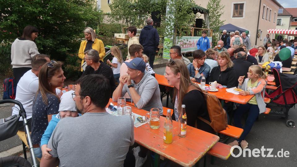 Beim Dorffest in Neunkirchen ist für Groß und Klein etwas geboten. Bild: Kunz