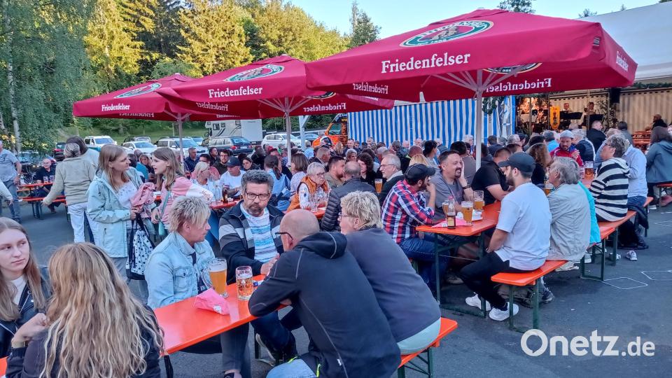 Viele Besucher schauten beim Hammerrangfest in Waldershof vorbei. Bild: fpoz