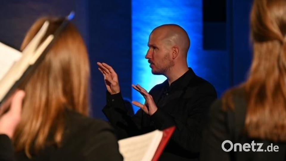 Der gebürtige Unterlinder Michael Kopp leitet den AGV-Chor München und feierte schon etliche Erfolge. Repro: dob