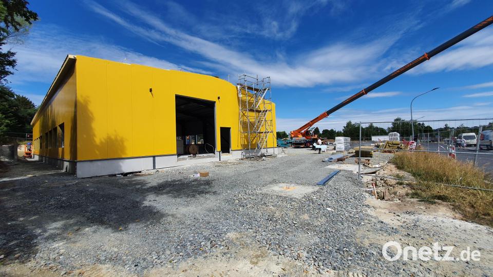 Von der Baustelle des künftigen Verteilzentrums der Deutschen Post im Gewerbegebiet Süd in Tirschenreuth wurden zwischen Freitag und Montag Kupferkabel gestohlen. Bild: kaz