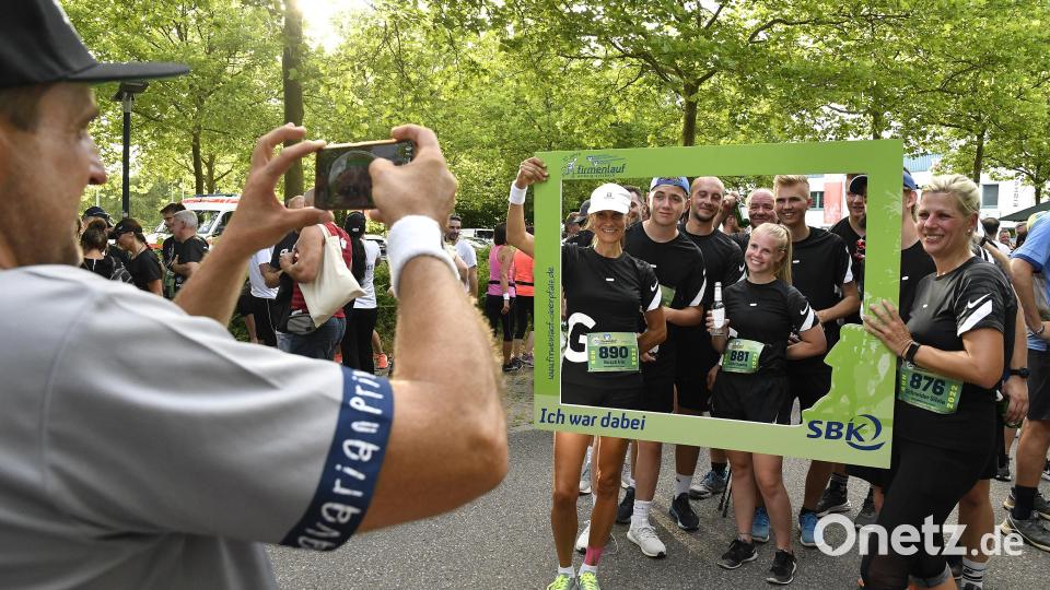 Erinnerungsfotos müssen sein. Bild: Petra Hartl