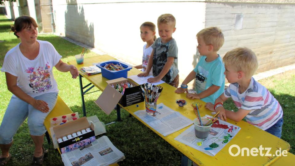 Beim Malen waren die Kinder aktiv. Bild: bjo