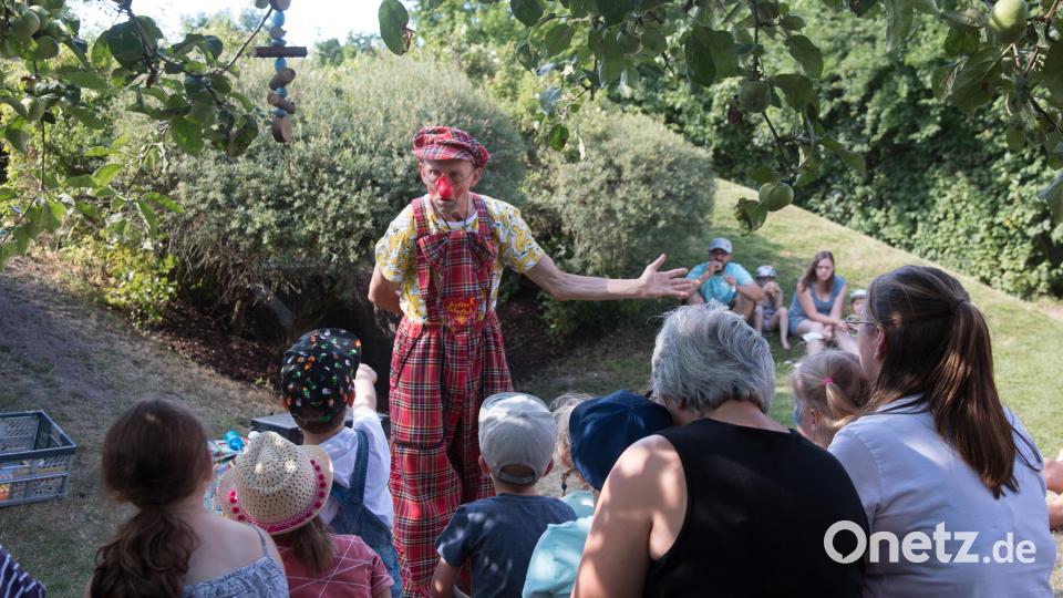 Clown „Brother Tschortsch“ vom Kloster Dietfurt sorgte für viel Freude. Bild: Simone Haider/exb