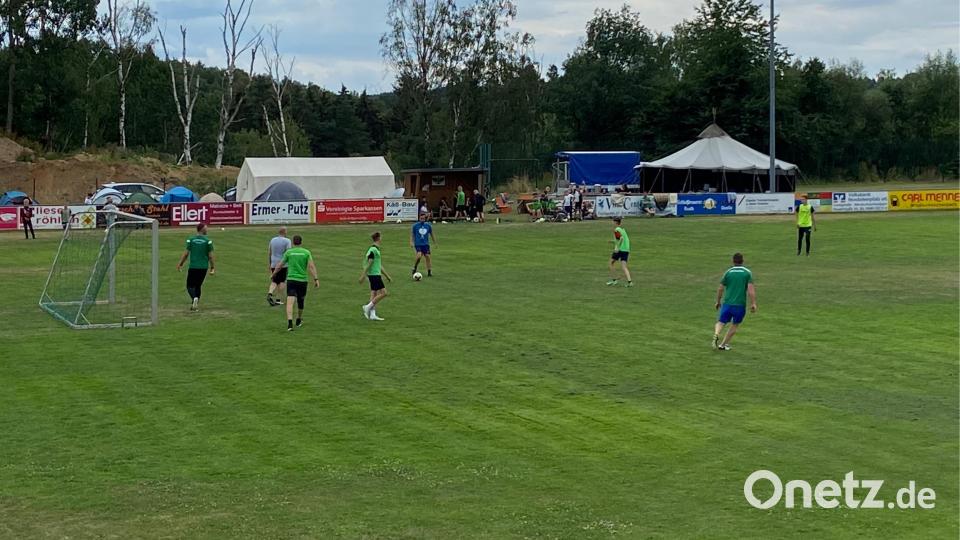 Zeltlager der Jugendabteilung der DJK Neuhaus für ihre Nachwuchskicker Bild: Kappl, Andreas [kap]
