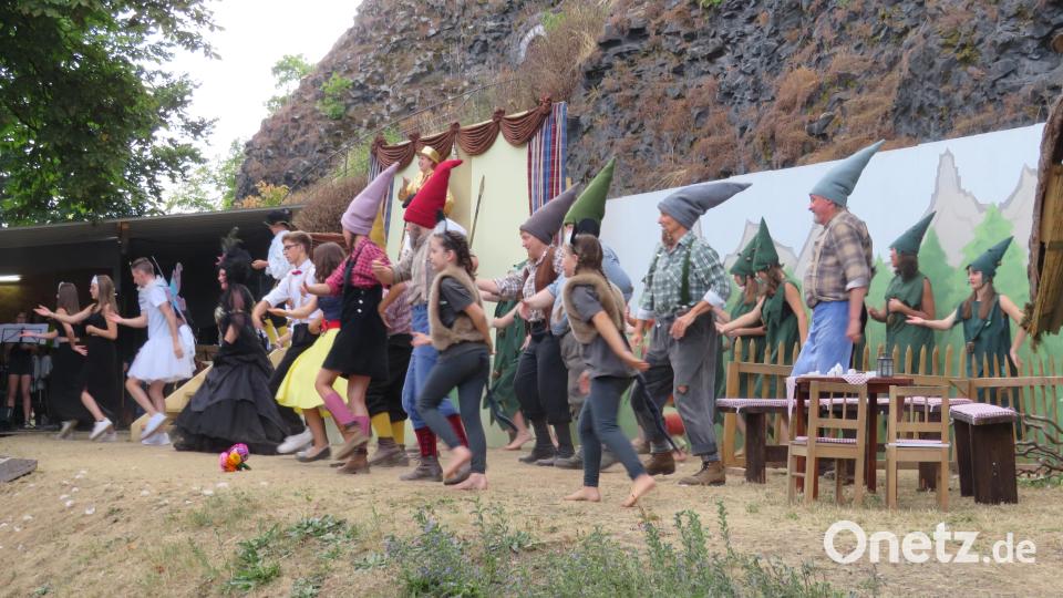 Auftritt der Zwerge. Bild: adj