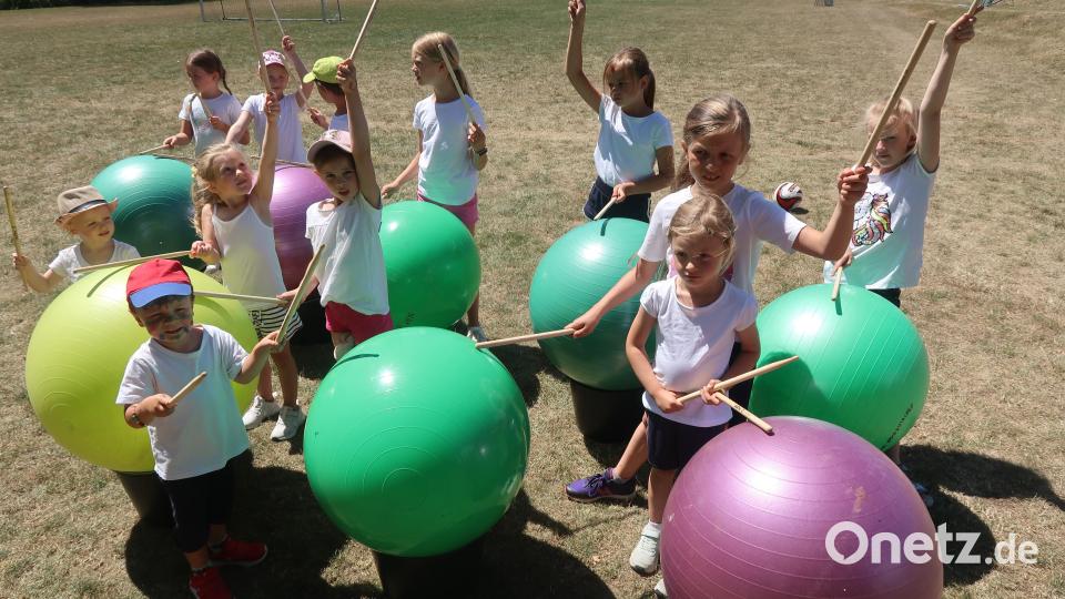 &quot;Drums-alive&quot;-Vorführung der Kindergruppe. Bild: Kunz