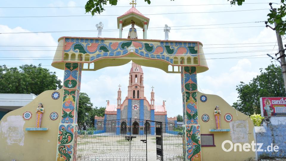 Blick auf die Kirche im indischen Heimatdorf von Thomas Sanikommula. Bild: no