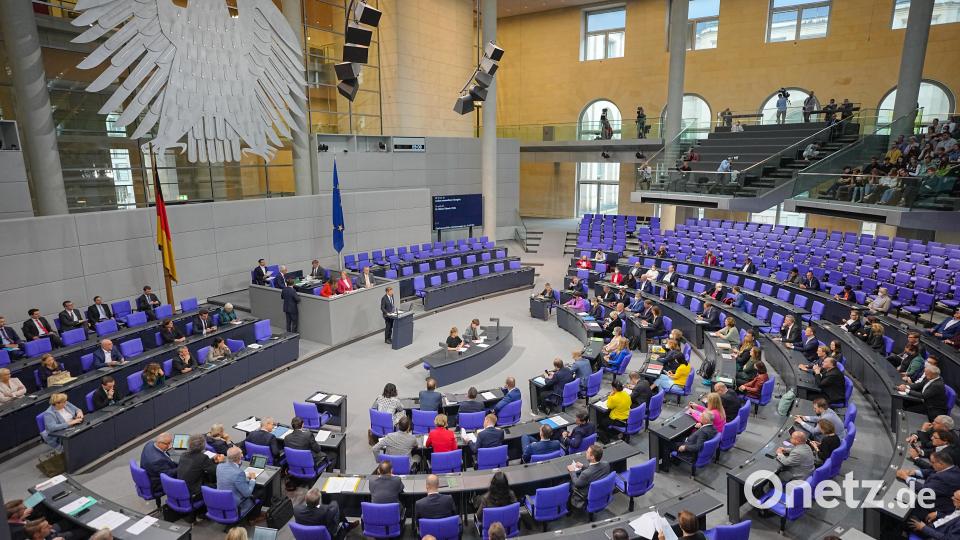 Im Plenarsaal nimmt bald ein neuer Abgeordneter aus der Oberpfalz Platz. Archivbild: Michael Kappeler