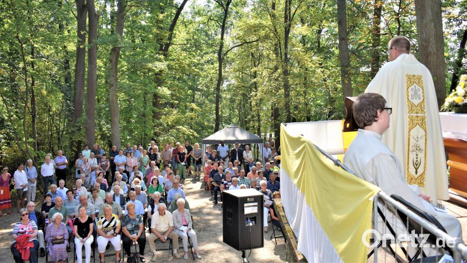 Zu Ehren der Mutter Anna wurde am Annaberg eine heilige Messe gefeiert Bild: rgr