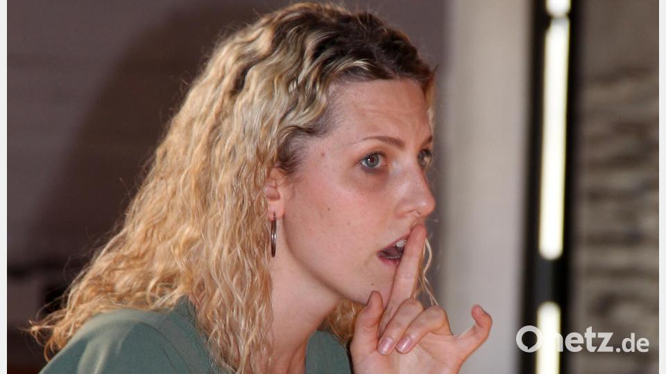 Durch ihr Musikstudium und die damit verbundene Ausbildung zur Dirigentin sowie ihre praktische Erfahrung im Kammerchor der Universität unter Leitung von Dr. Julian Tölle hat Anna Gräb die besten Voraussetzungen, um das Ensemble &quot;Polyphonia&quot; musikalisch auf hohem Niveau anzuführen. Bild: lep