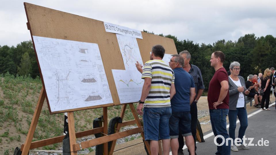 Nun schließt die Ortsumgehung eine Ausbaulücke der Verkehrsachse von der Landesgrenze nach Tschechien bis zur Autobahn A93. Bild: szl