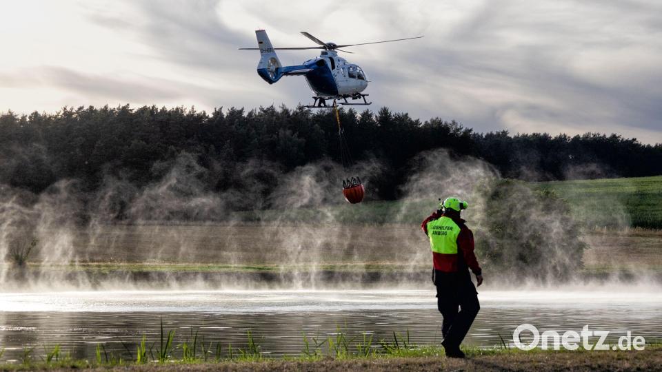 In Bühl konnte der Hubschrauber Löschwasser aufnehmen. Bild: dmra