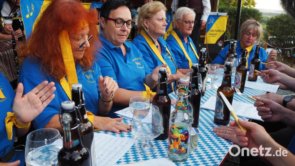 Das Percussion-Ensemble zeigt einen ungewöhnlichen Beitrag. Bild: krb