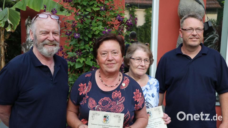Hier kommen auch Nichtmitglieder zu Ehren: (von links): Hans-Reiner Heldrich, Christa Haas, Anni Pirkl und Michael Schuster.. Bild: gru