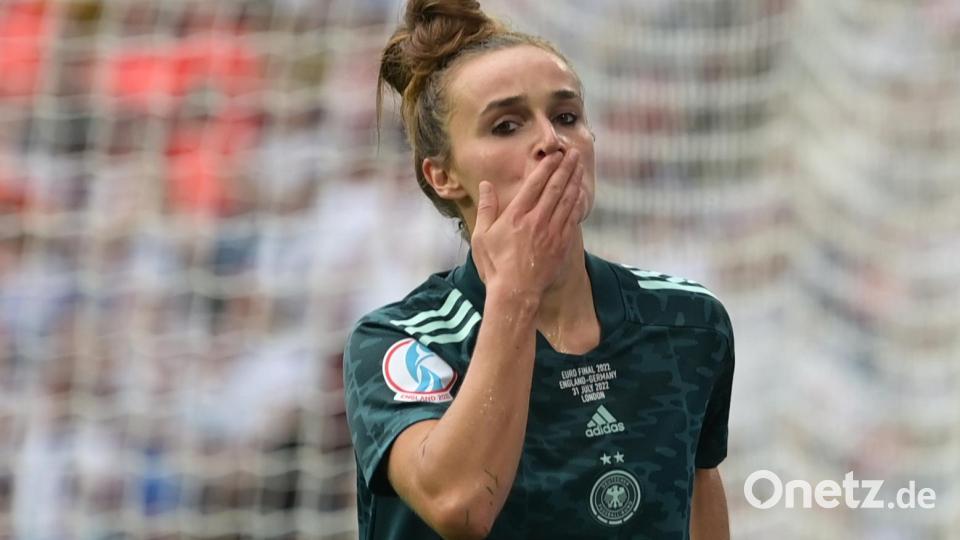 Lina Magull jubelt nach dem Tor zum 1:1. Bild: Sebastian Christoph Gollnow