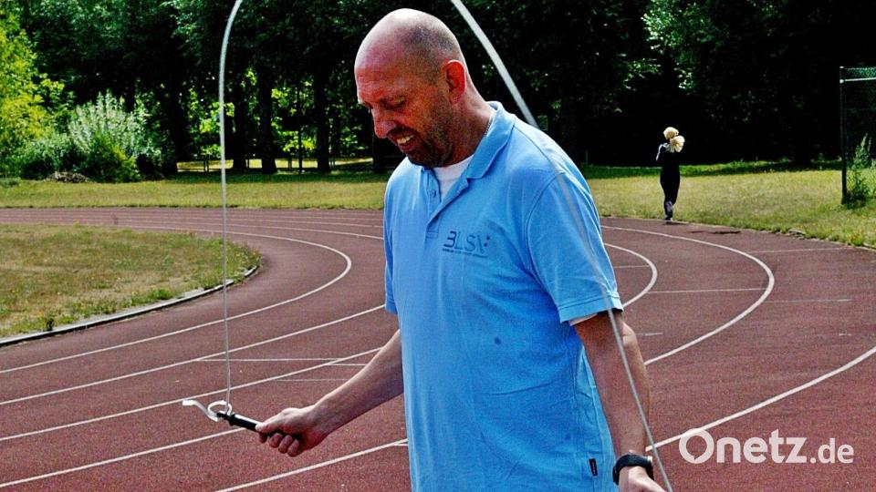 Ablegen des Sportabzeichens mit dem BLSV .
Einige Teilnehmer probierten das Seilspringen. Bild: R. Kreuzer