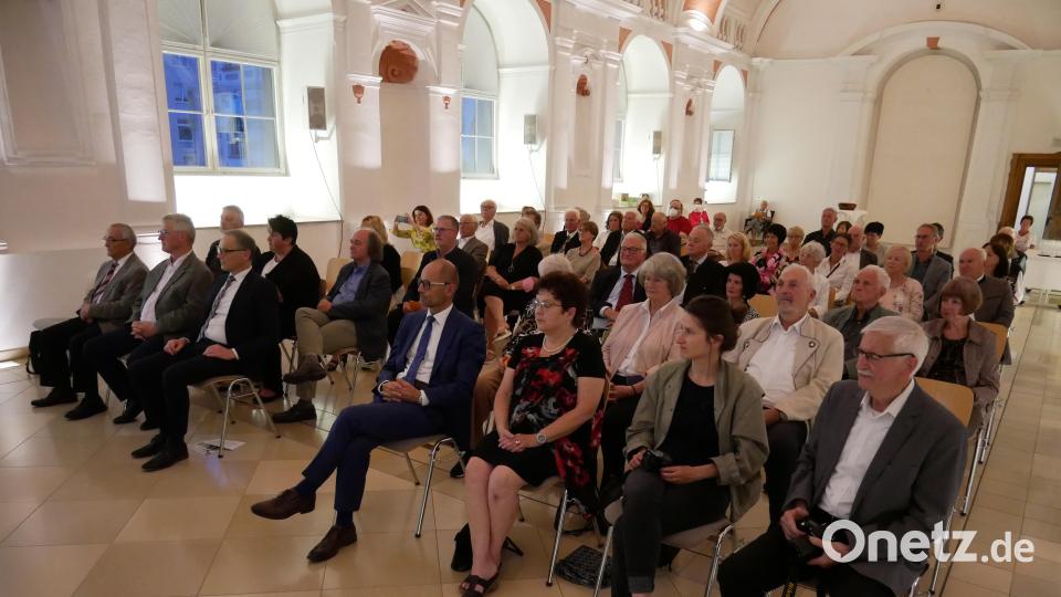 Zahlreiche Mitglieder und Ehrengäste waren der Einladung zur Jubiläumsfeier 50 Jahre Gerwig-Kreis Waldsassen im Oberpfälzer Waldverein e.V. in der Klosteraula gefolgt. Bild: hmr