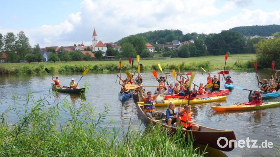 Eröffnung des Ferienprogramms des Stadtjugendringes Weiden mit einer Kanufahrt auf der Naab Bild: Hans-Jürgen Rudnik/exb