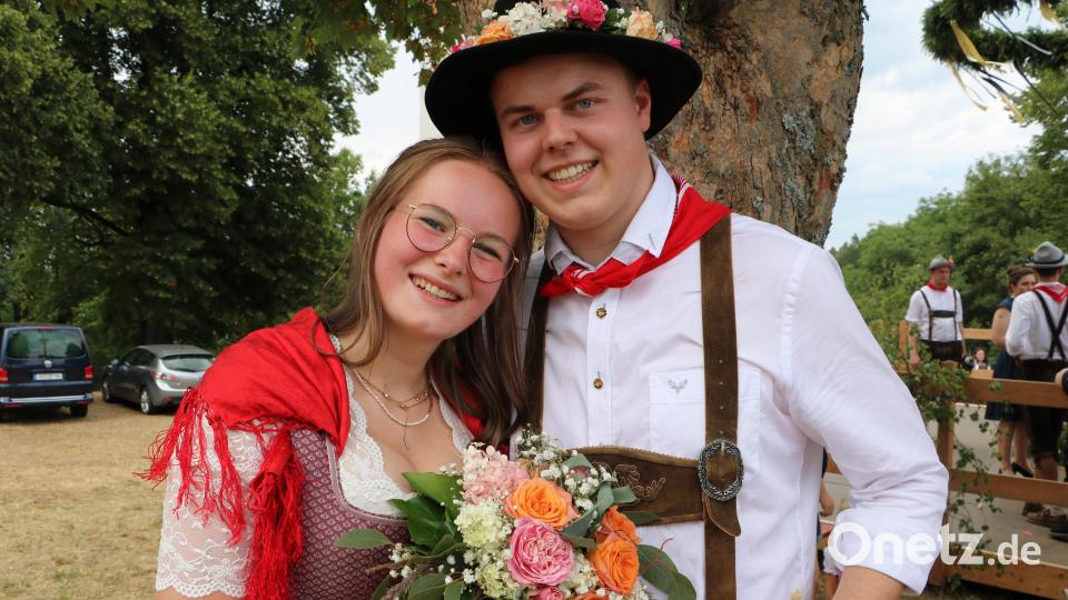 Katharina Kraus und Paul Seegerer sind das Oberkirwapaar 2022 in Niederärndt. Bild: gru