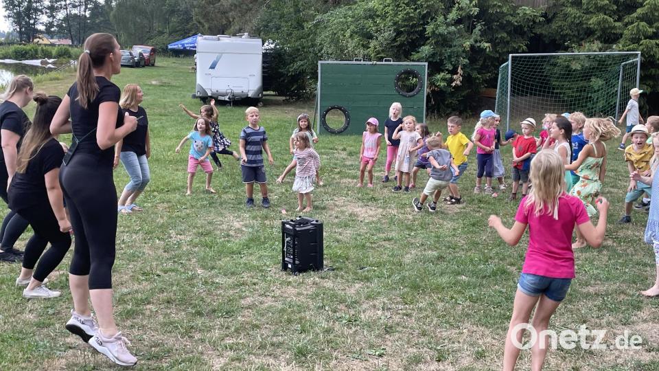 Viel Spaß haben die Kinder bei der Olympiade. Bild: Elternbeirat Kinderhaus Parkstein/exb