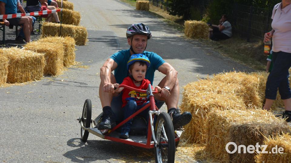 Vater und Sohn auf der Strecke. Bild: jr