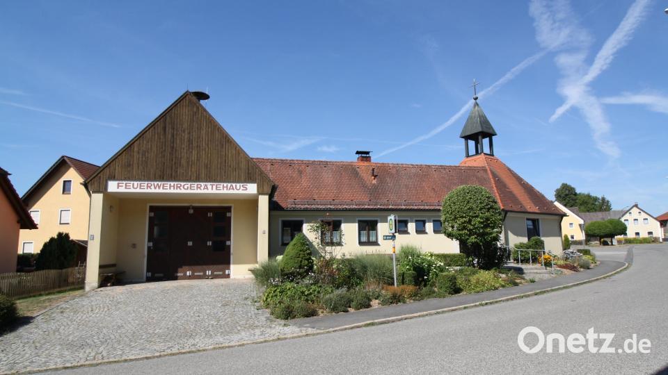 Nur im kleinen Rahmen konnten die Pichlberger 2021 den 40. Jahrestag der Kapellenweihe feiern. Heuer am 15. August soll es zum Patrozinium wieder ein Festprogramm mit traditionellem Verlauf geben. Bild: bjp
