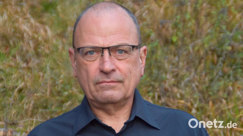 „Der Erdrutsch passierte an einem mit Wiese bewachsenen Hang. Er ist zunächst flach und wird dann sehr steil, direkt unterhalt führt der Schotterweg entlang.“ (Hüttenwart Roland Wochnick) Bild: Roland Wochnick/exb