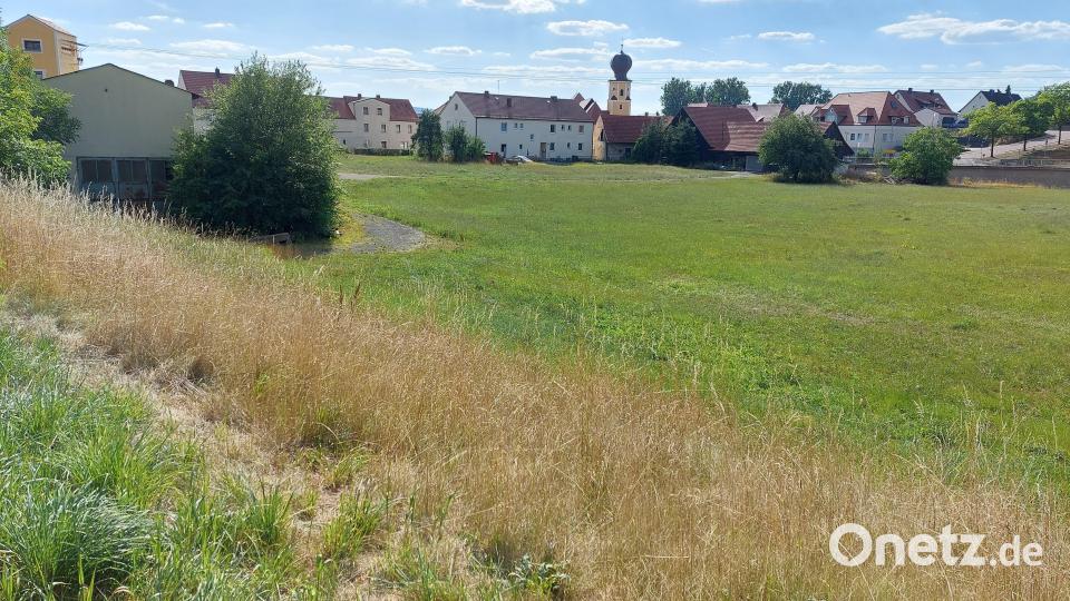 Ein Blick über die Schönerweise in den Ortskern. Bild: Wolfgang Geitner/exb