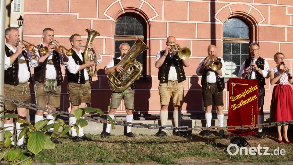 Die Tanngrindler Musikanten antworteten mit dem Marsch "Frisch auf". Bild: mfh