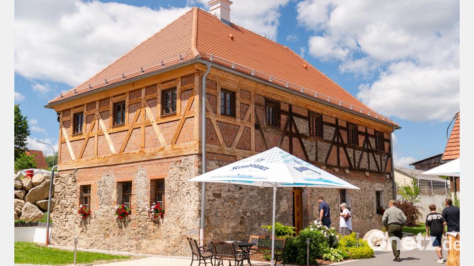 Der Mühlenhof Mähring beeindruckte die Exkursionsteilnehmer. Bild: Amt für ländliche Entwicklung Oberpfalz/exb