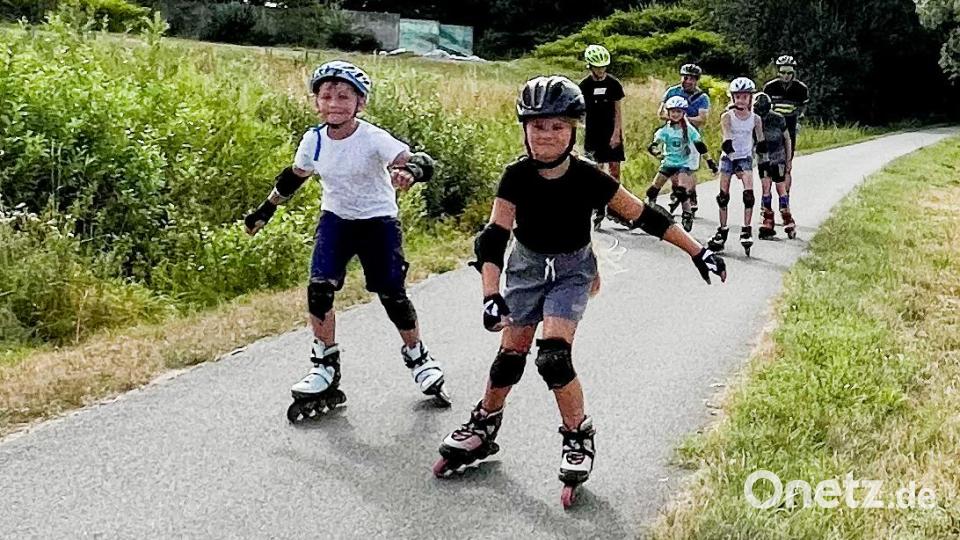 Der Fichtelnaab-Radweg im Abschnitt Krummennaab-Erbendorf eignet sich für Fahrten mit den Inline-Skates. Bild: nza