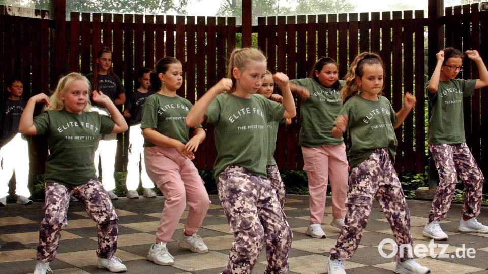 Hip-Hop mit der Tanzgruppe des ASV Neustadt im Pavillon Bild: zer