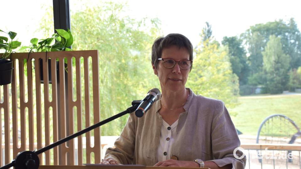 Doris Schröder moderierte das ökumenische Frauenfrühstück. Bild: ubb