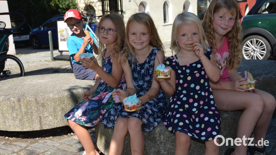 Jeder Platz wurde für einen Eis-Genuss-Moment entdeckt. Bild: dob