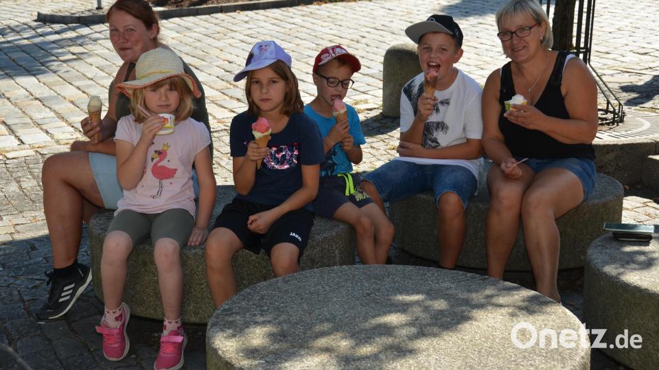 Eis in den unterschiedlichsten Geschmacksrichtungen wurden ausprobiert. Bild: dob