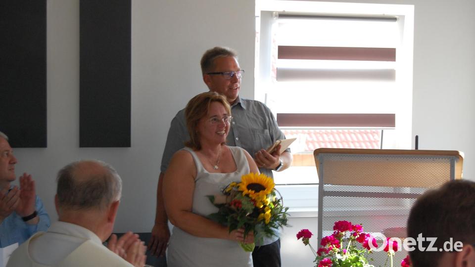 Michaela und Thomas Meyer, der als Planer die Regie bei der Baumaßnahme führte. Bild: sht