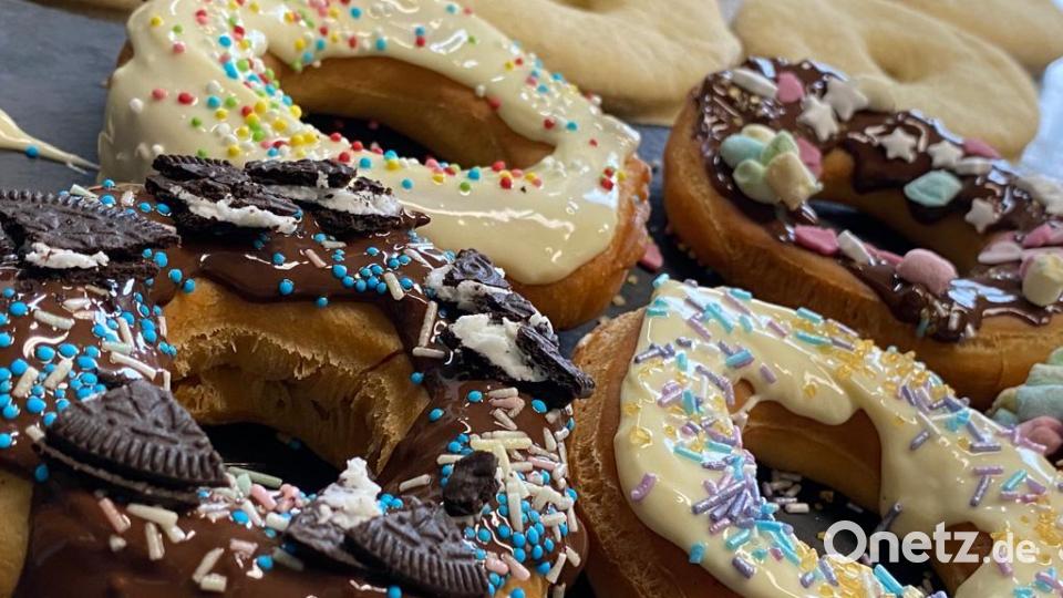 Mit allerlei Topping verziert, konnten die süßen Donuts zusammen vernascht werden. Bild: vsr