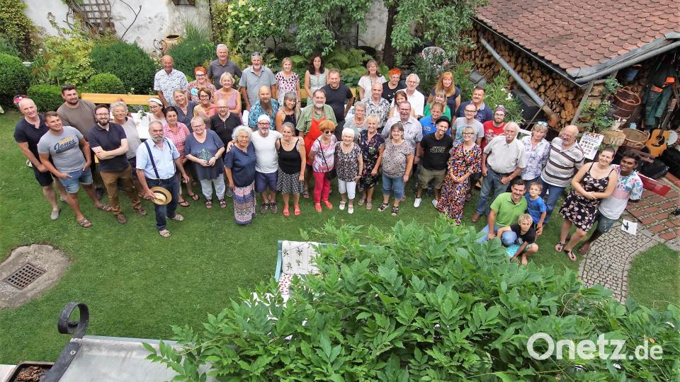 Die vielen Helfer der Kastler Kunst-Kirwa wurden zu einem Danke-Fest eingeladen. Bild: exb