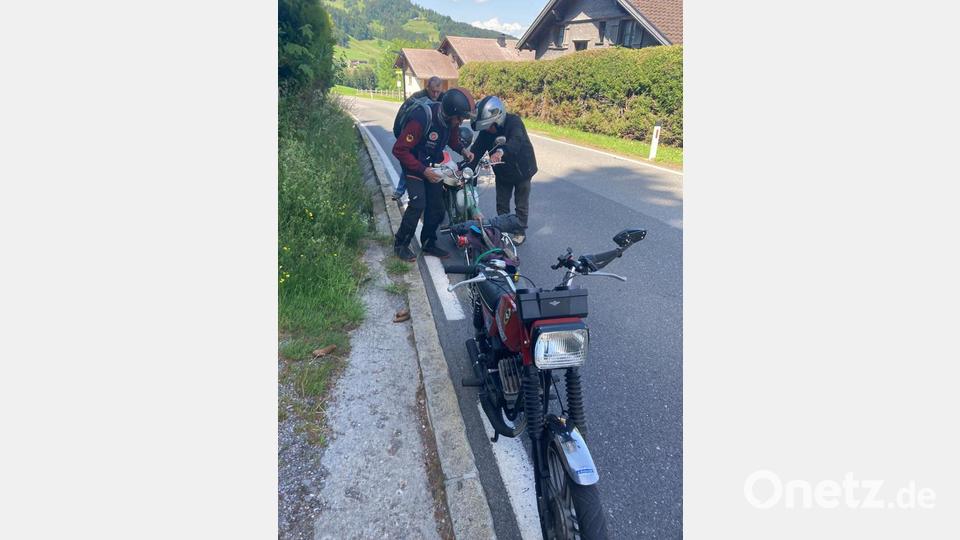 Ehrensache, dass man sich auch den Sprit teilt, wenn der bei der Ausfahrt mal ausgeht. Bild: edo
