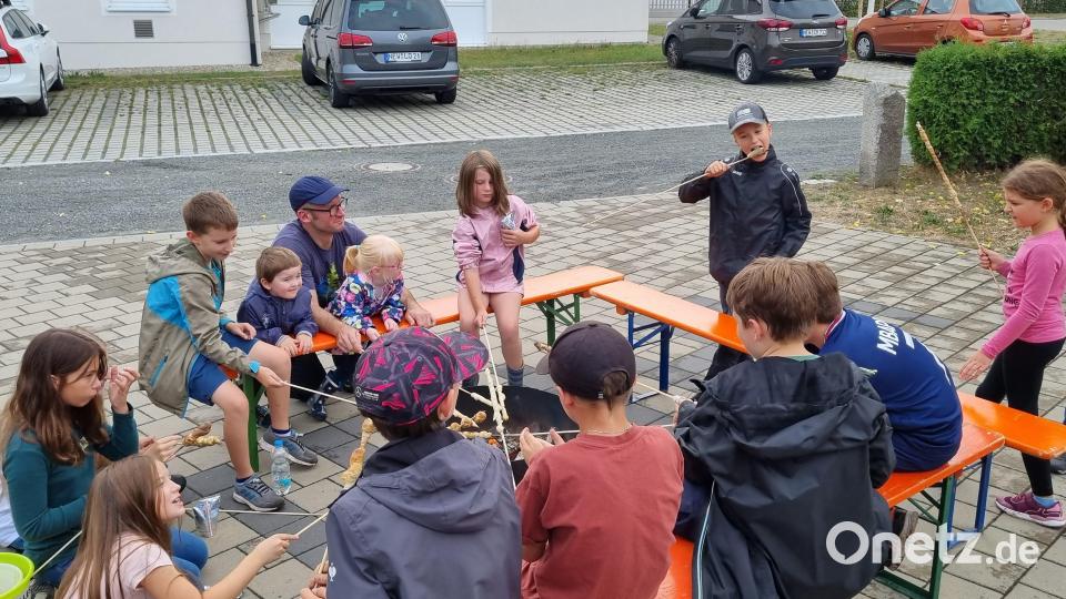 Großen Spass hatten die Kinder bei der Schnitzeljagd am Haisl. Bild: adj