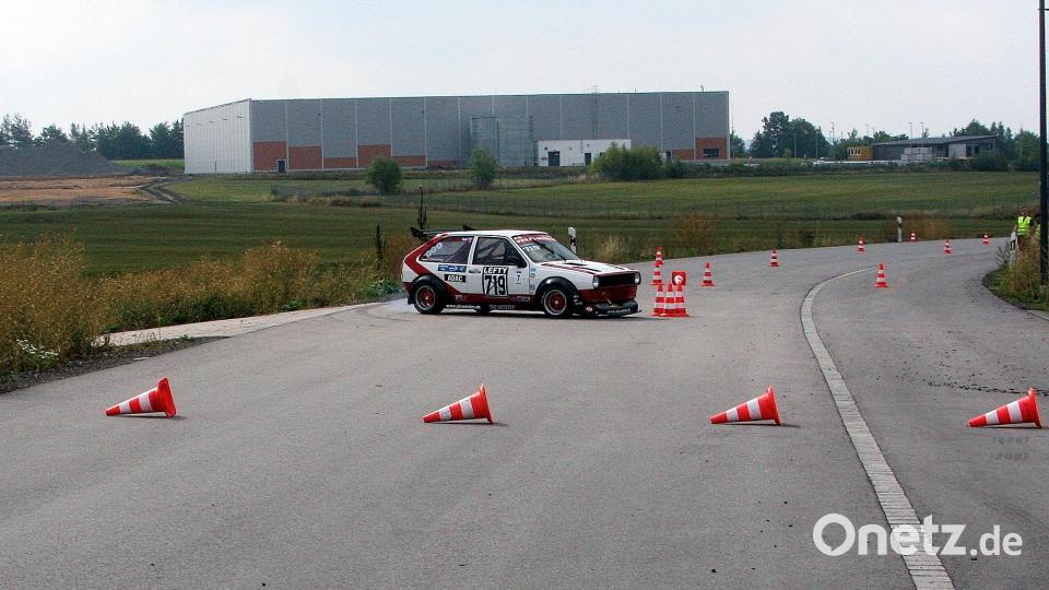 Rasant gewendet wurde an der Einmündung Am Gewerbepark/Otto-Kärner-Straße. Bild: wro