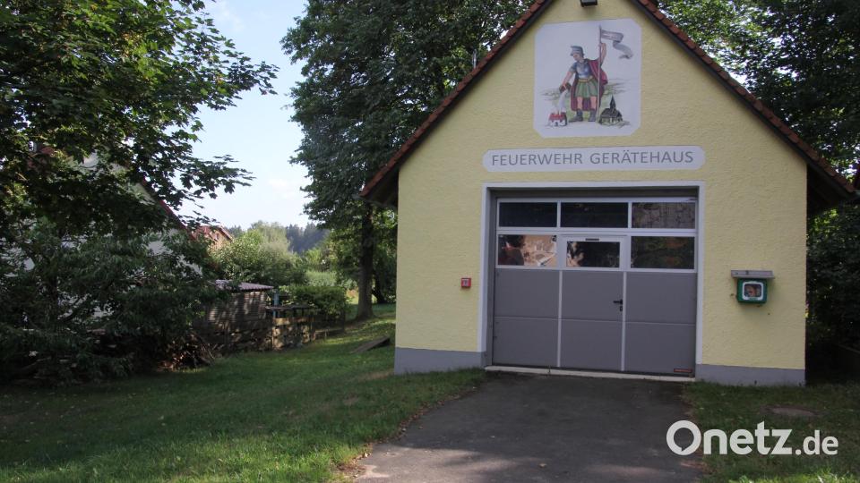 Neben dem Rodenzenreuther Feuerwehrhaus wurde eine öffentliche Toilette gefordert. Bild: kro