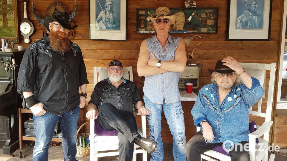 Ganz im Stile von CCR: „Creedence Clearwater Revived“ spielen am Samstag in der Steinbruch-Arena. Bild: Dirk Stolzenberg/exb